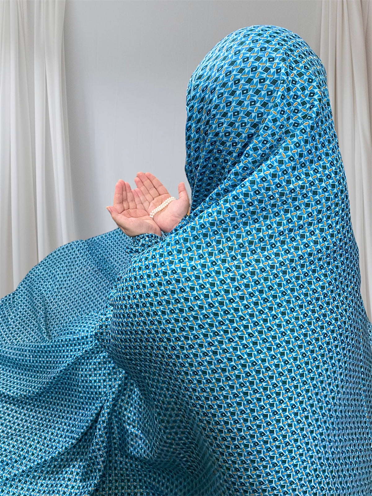 Namaz Chadar with Sleeves - SL - 73