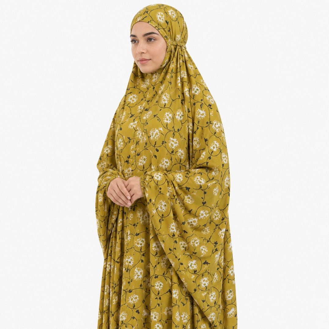 Namaz Chadar with Sleeves