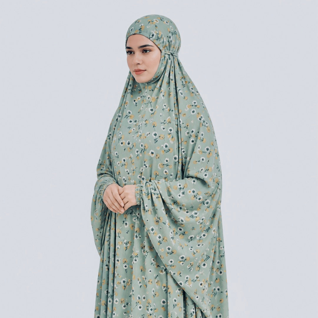 Namaz Chadar with Sleeves
