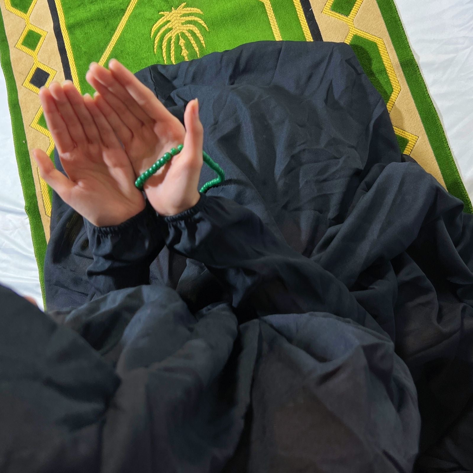 Plain Namaz Chadar - Black