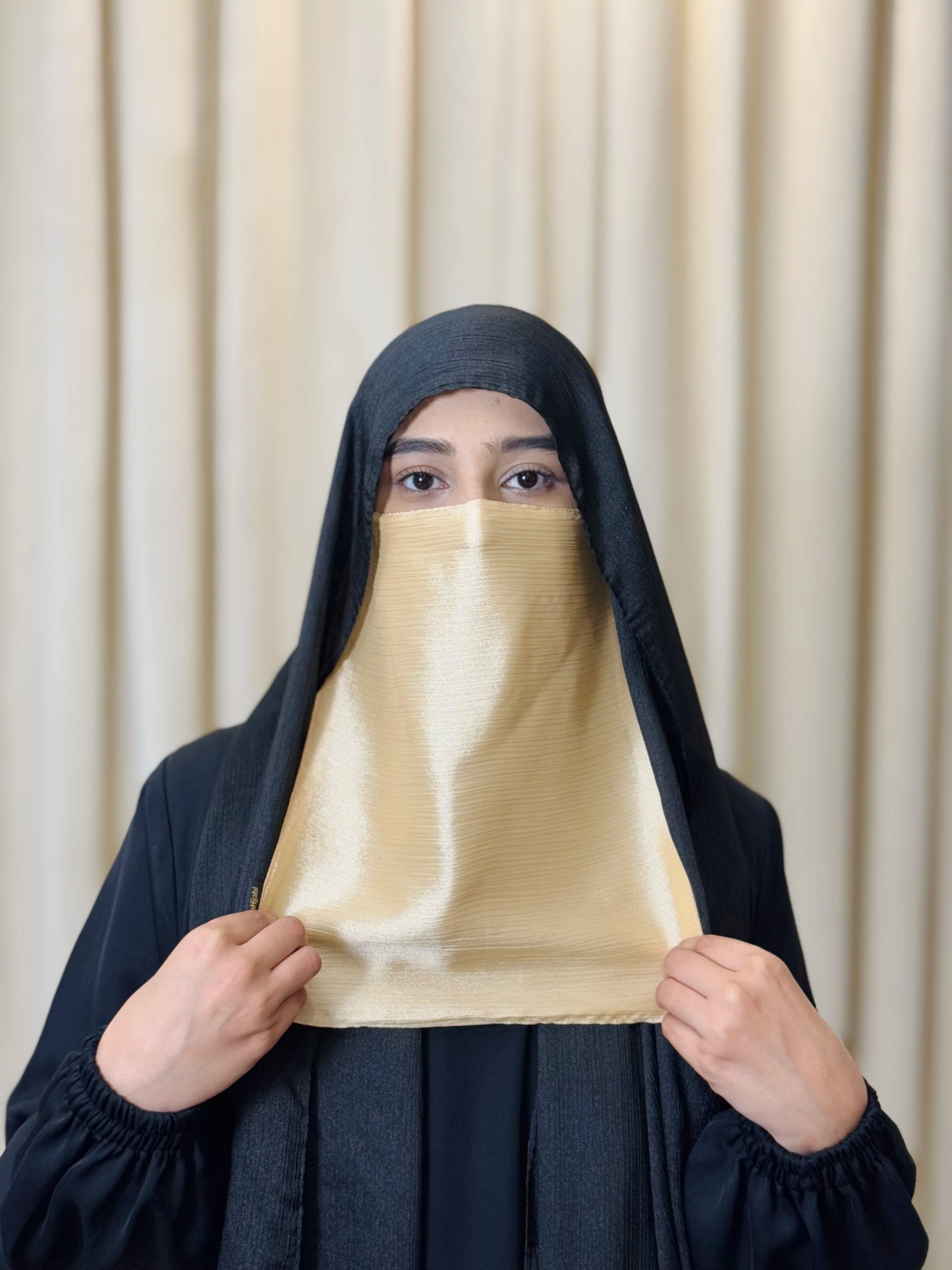 Silk Half Niqab - Bright Gold